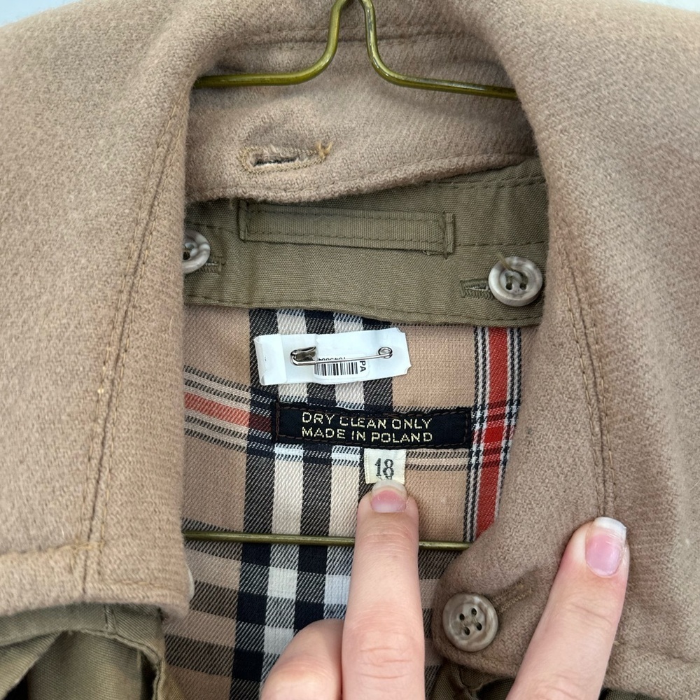 Brooks Brothers Vintage Trench Coat - Picture 3 of 9